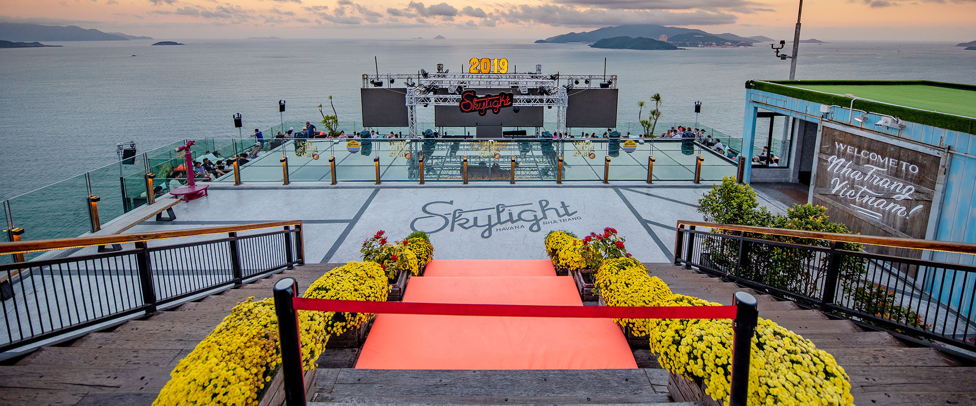 Thi Công Skylight Nha Trang | Rooftop Beach Club - 360° Skydeck-5