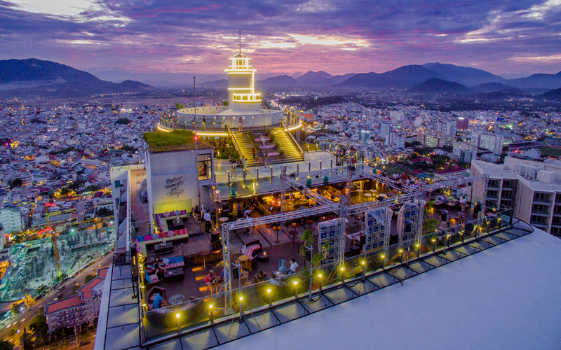 Thi Công Skylight Nha Trang | Rooftop Beach Club - 360° Skydeck-8